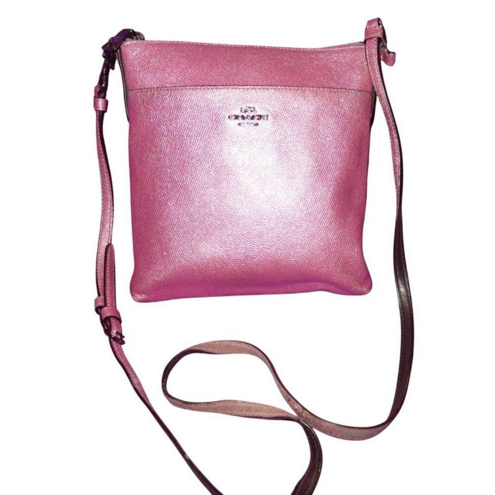 Coach 2017 Kitt Metallic Pink Crossgrain Leather Messenger Crossbody Bag